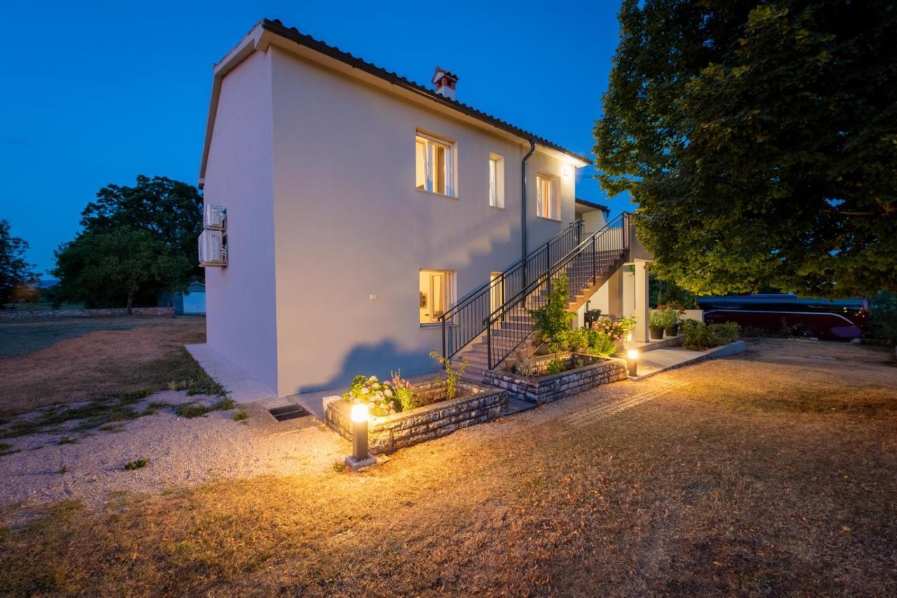 Villa Slivari Nedeščina Екстериор снимка