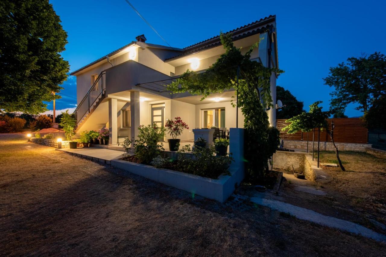 Villa Slivari Nedeščina Екстериор снимка